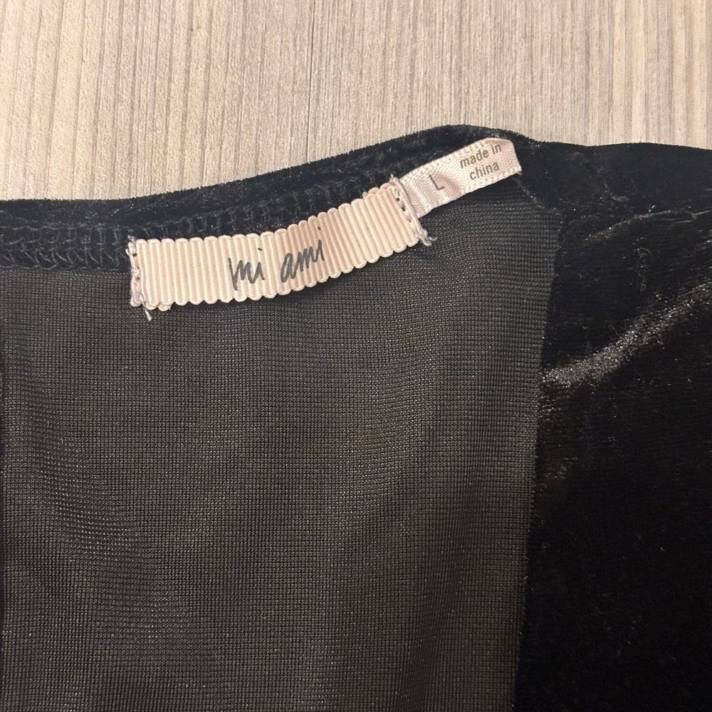 Francesca’s Black Velvet & Silver Glitter Long Sleeve Romper - Picture 7 of 11